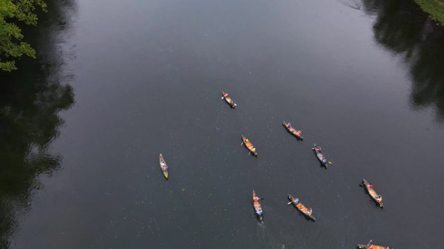 canoes on New River as seen from above